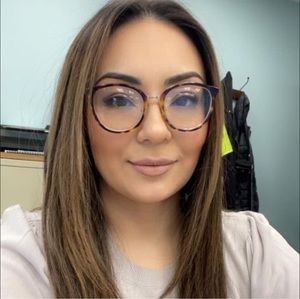 Meet your Posher, Veronica